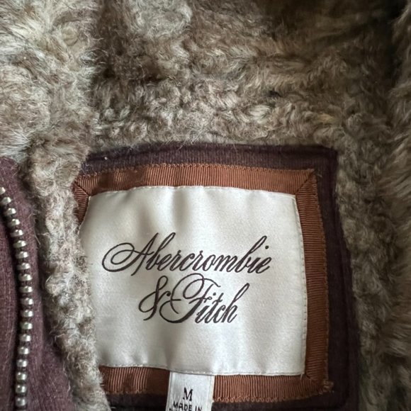 Vintage Abercrombie Faux Fur lined hoodie - Picture 4 of 6